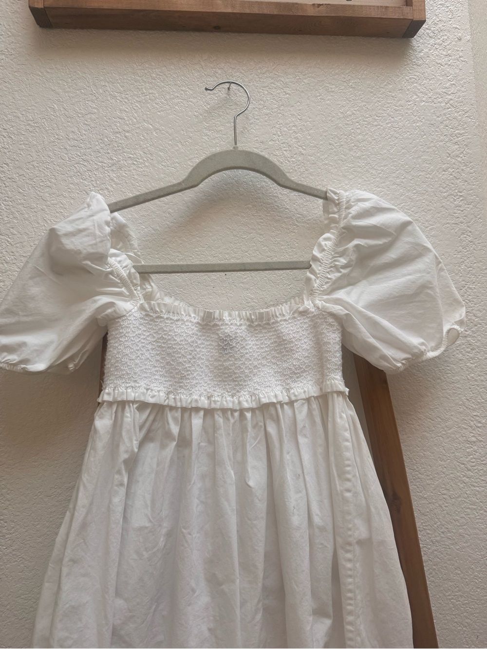 Sundays Best Aritzia Hadley White Smocked Square Neck Puff-Sleeve Baby Doll Mini - Picture 11 of 15